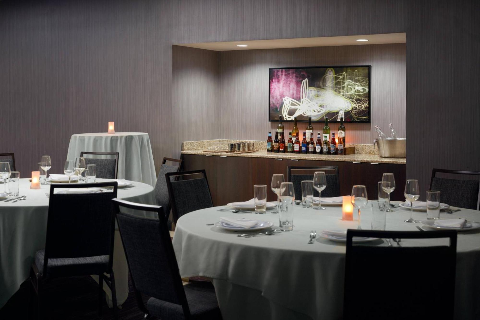 Courtyard By Marriott Fayetteville Esterno foto