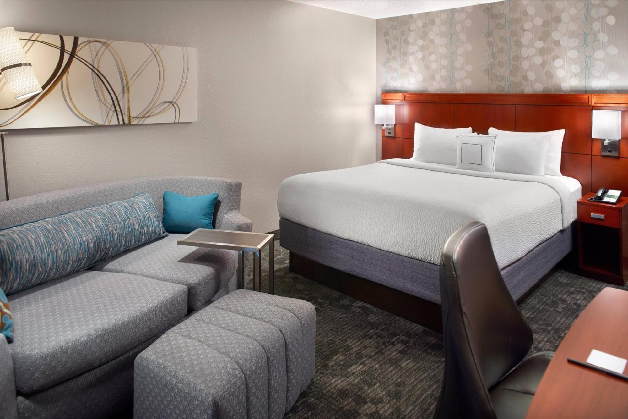 Courtyard By Marriott Fayetteville Esterno foto